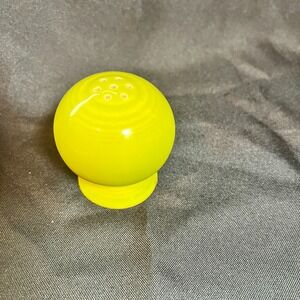 Vintage Fiesta Ware Ball Shaker Original Yellow Homer‎ Laughlin USA Radioactive